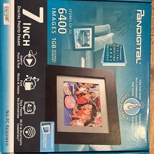 Digital photo frame